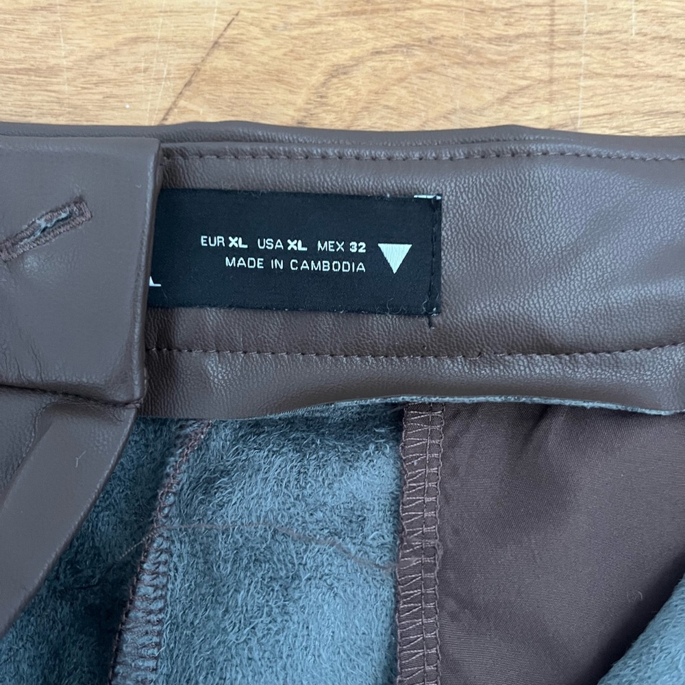 Zara Faux Leather Shorts NWOT - Picture 3 of 5